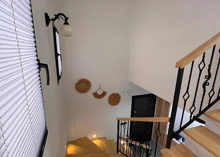 Rengin Stone House Villa *