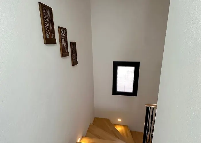 Rengin Stone House Villa *