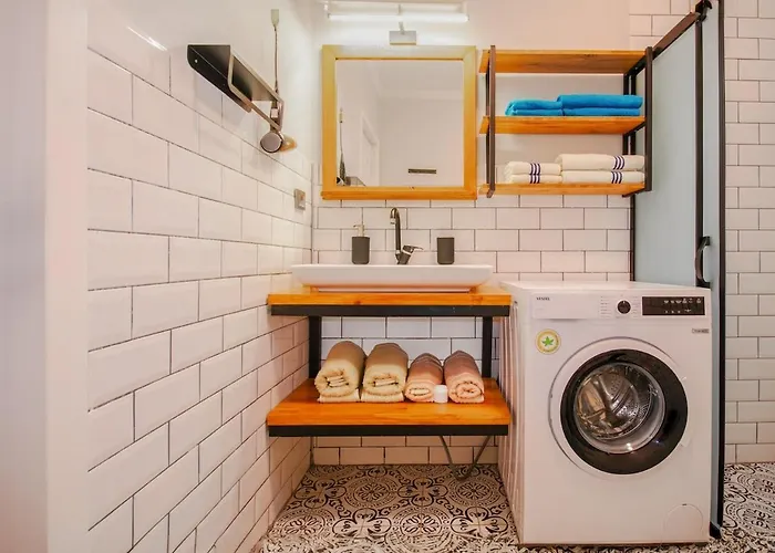 Villa Rengin Stone House