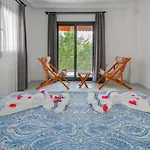 Rengin Stone House Villa *