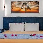 Rengin Stone House Villa *