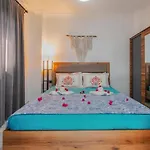 Villa Rengin Stone House