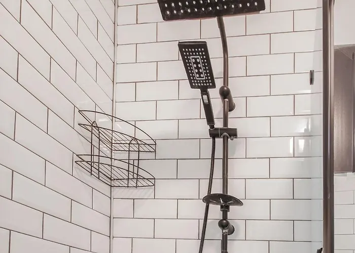 Rengin Stone House דטקה