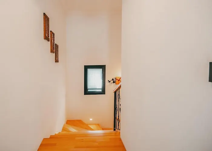 Rengin Stone House וילה