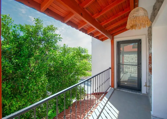 Rengin Stone House וילה *