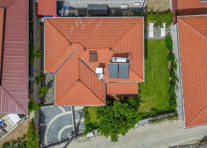 Rengin Stone House Villa